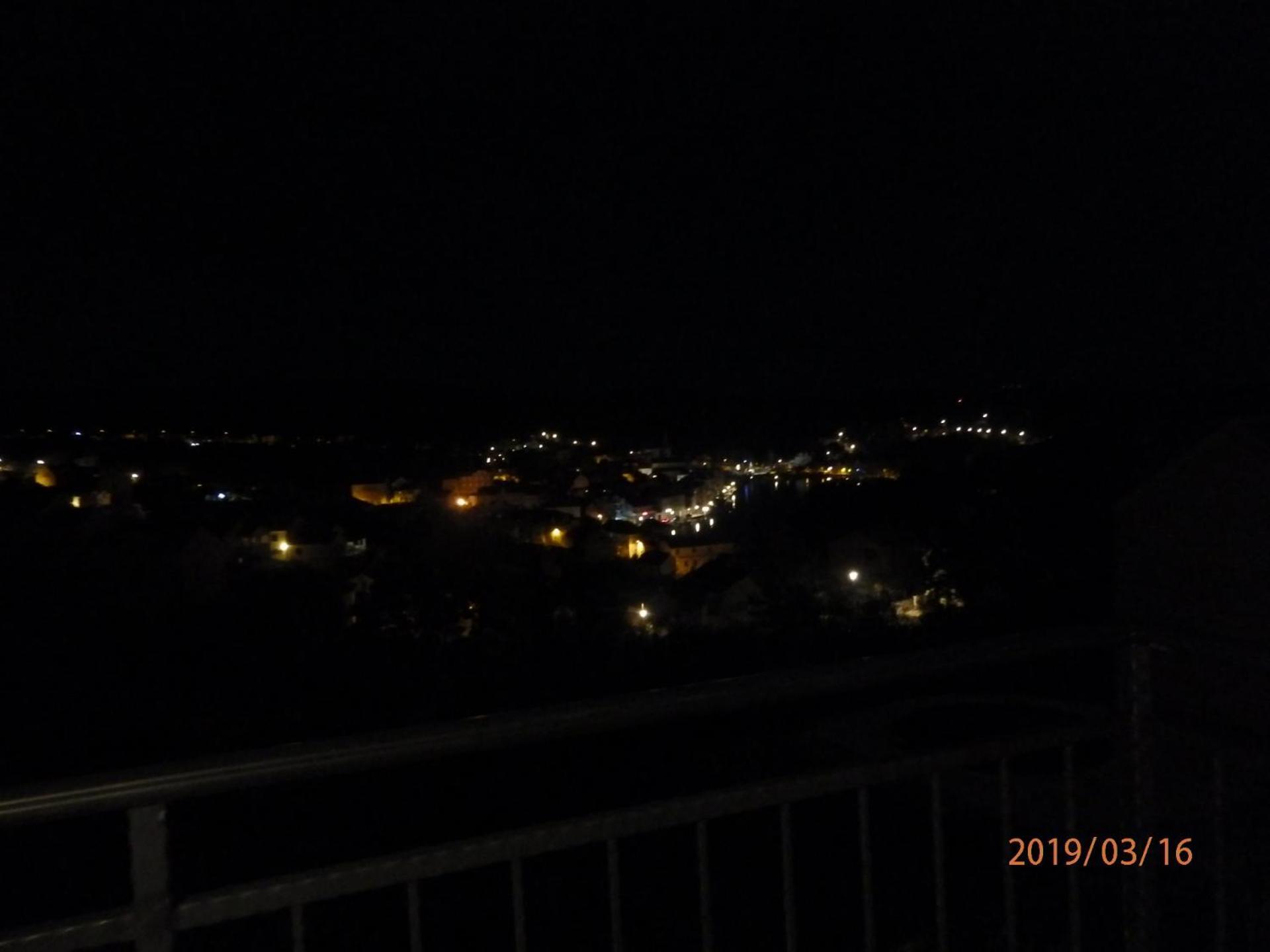 Apartman M&M Milna  Esterno foto