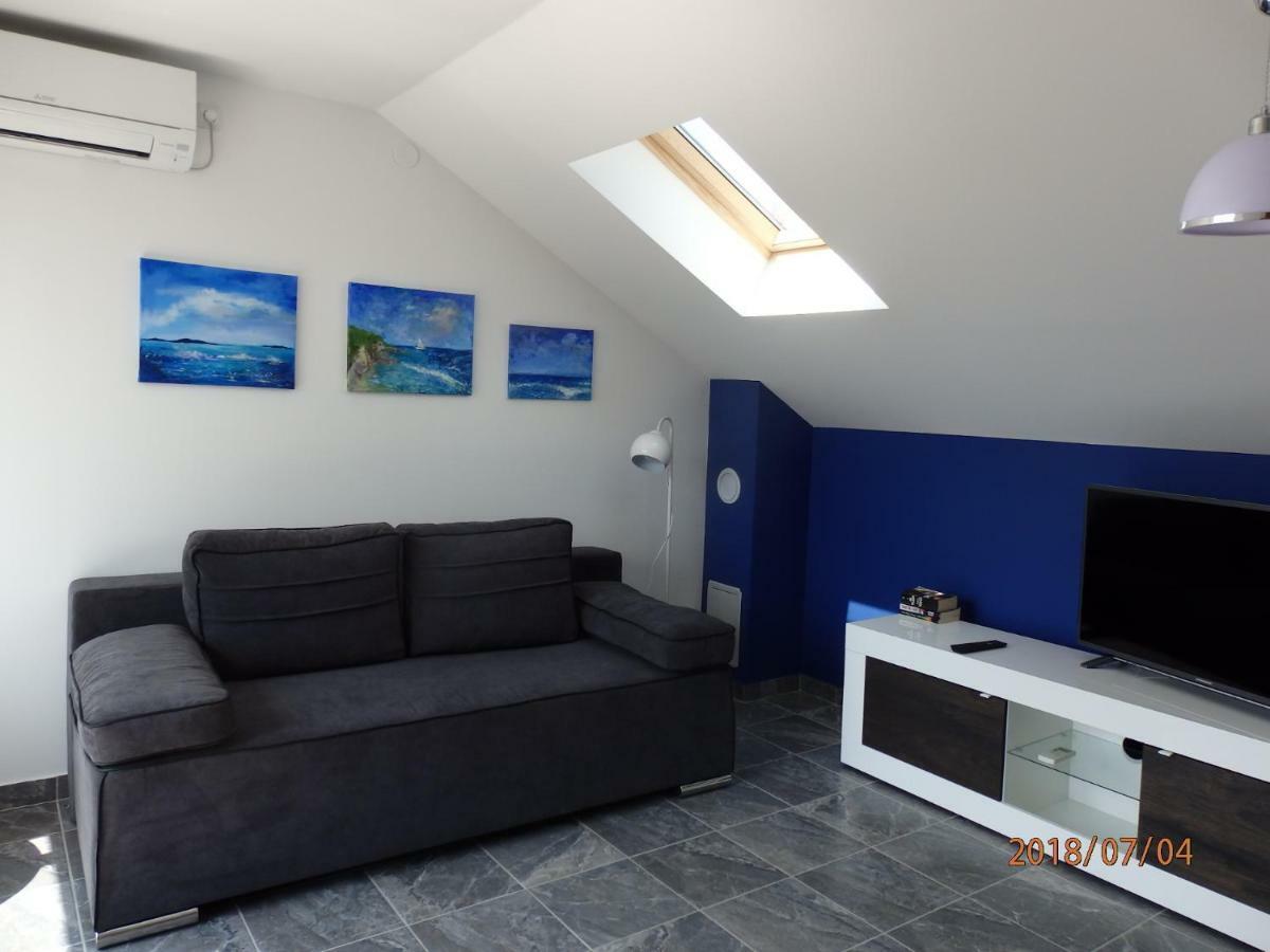 Apartman M&M Milna  Esterno foto