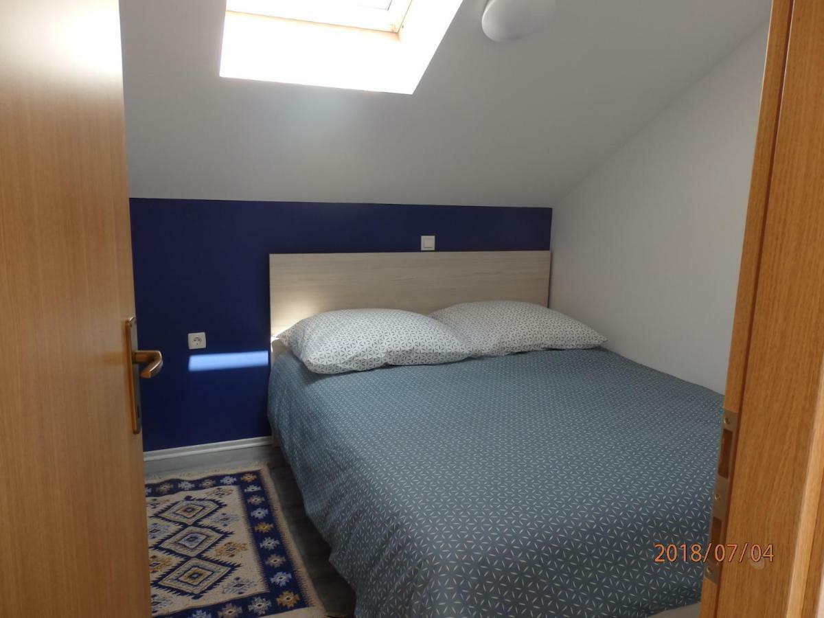 Apartman M&M Milna  Esterno foto