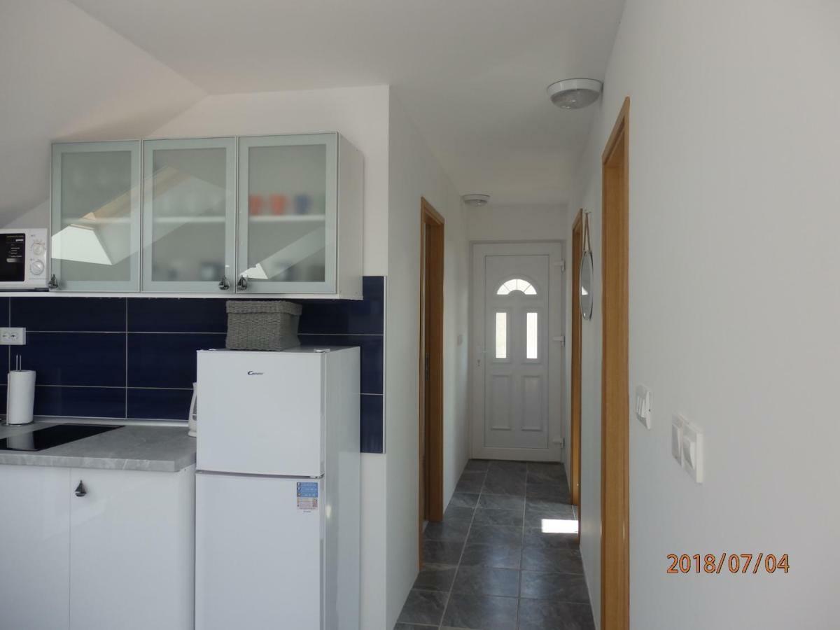 Apartman M&M Milna  Esterno foto