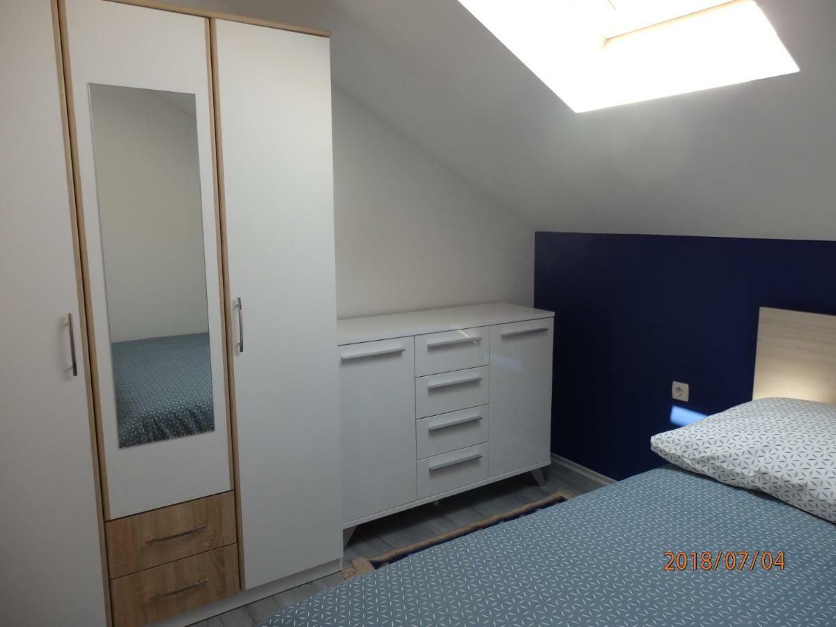 Apartman M&M Milna  Esterno foto
