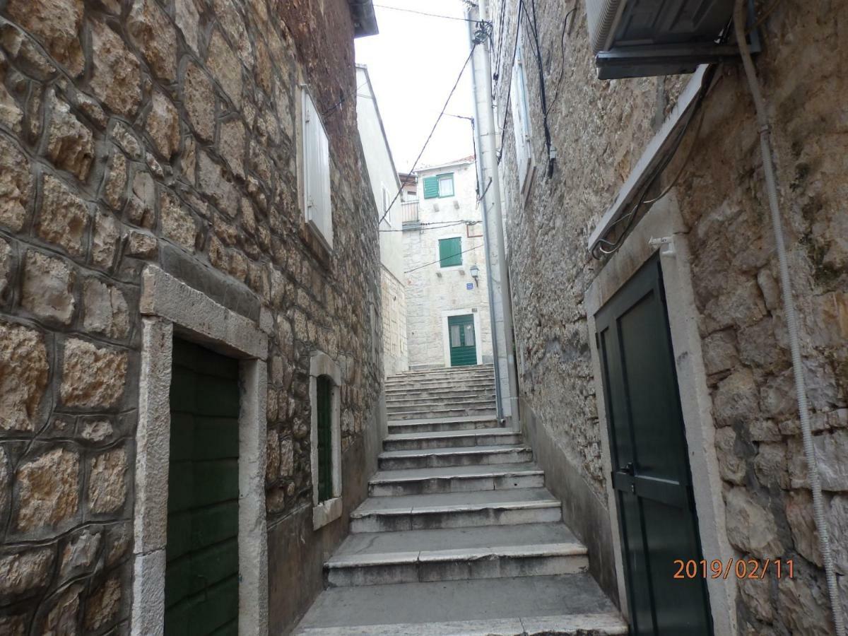 Apartman M&M Milna  Esterno foto